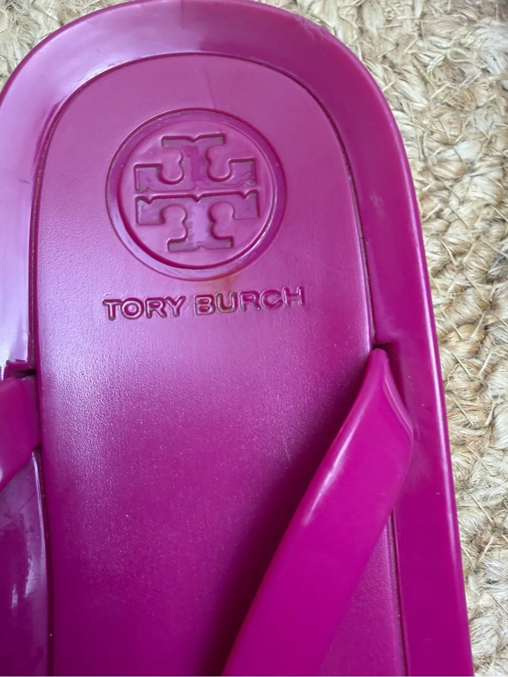 Tory Burch Women’s Bright Fuchsia Bow Jelly Thong Sandals